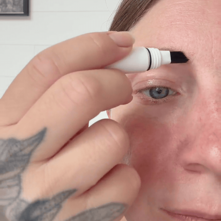 Cejas perfectas en segundos, no en horas.